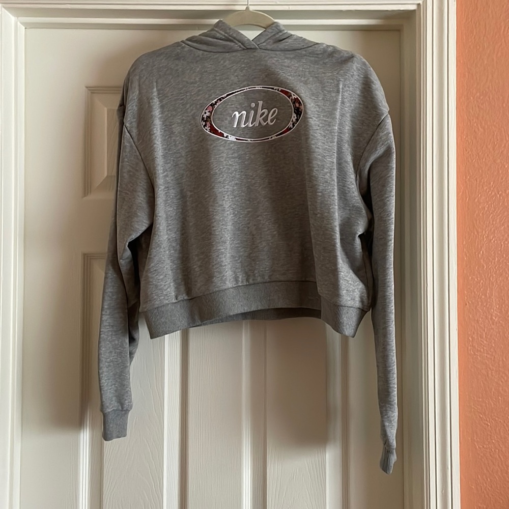 Nike cropped hoodie
